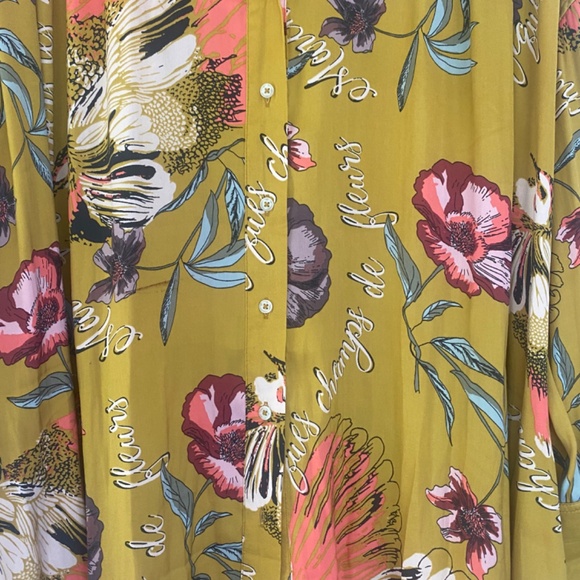 Free people yellow floral, satin oversized, button down blouse size extra small - Picture 4 of 6